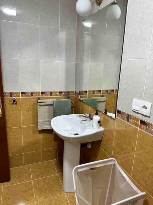 Apartamento Con Vistas A La Montana 인피스토 외부 사진